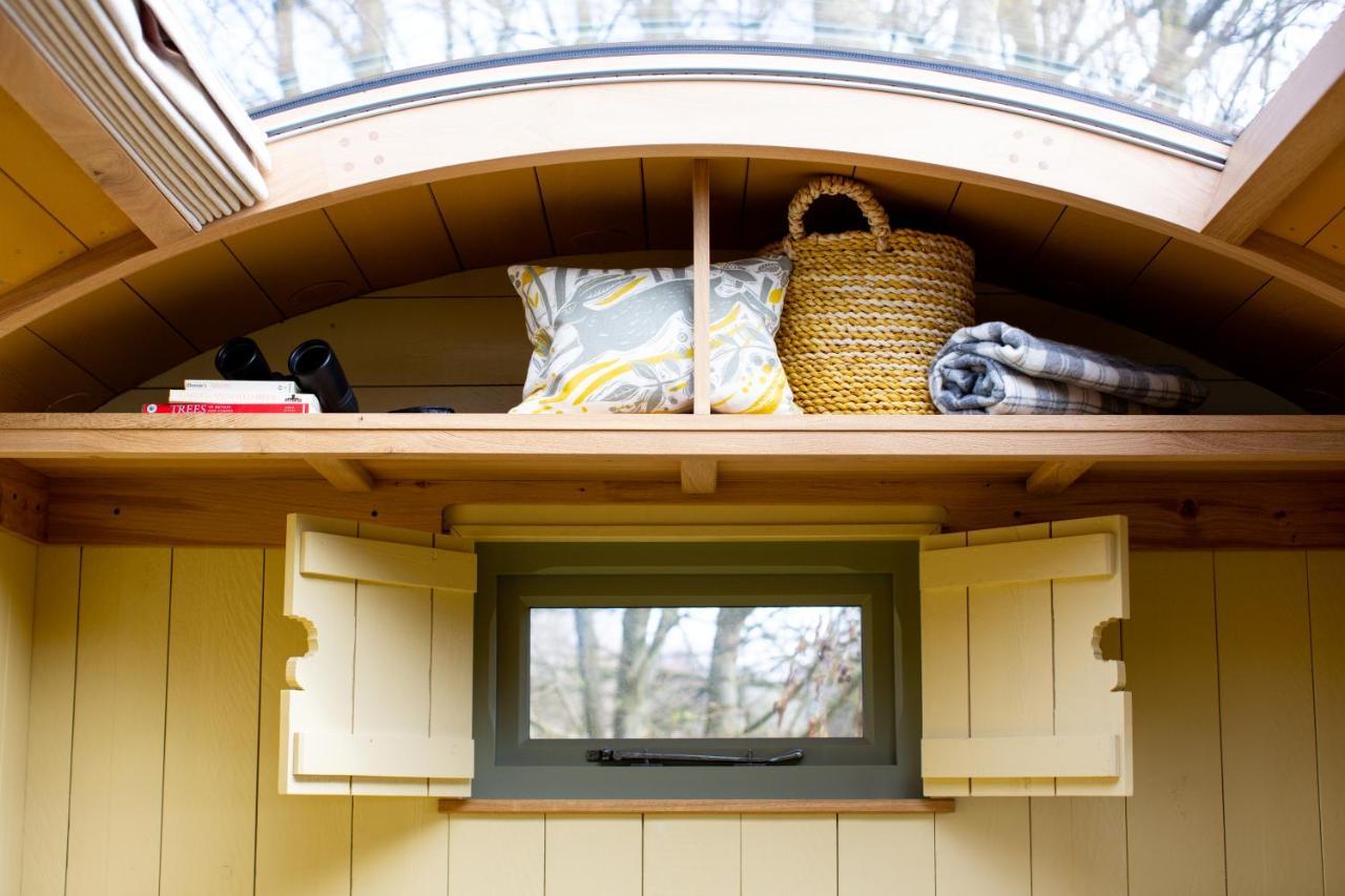 Little Plovers Shepherd Hut Villa Chichester Exterior photo